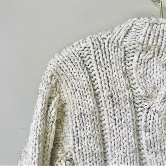 Vintage Hand Knit Chunky Sweater Size Med Oatmeal - Picture 9 of 11